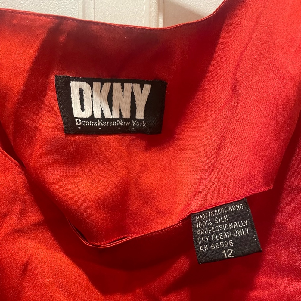 Vintage DKNY 100% Silk Tank - Picture 3 of 8